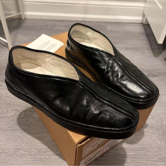 Lemaire Black Piped Sneakers - Picture 2 of 6